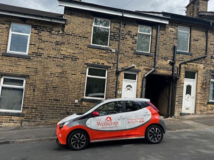 1 Bedroom Terraced House To Rent In Norland Street, Bradford, BD7