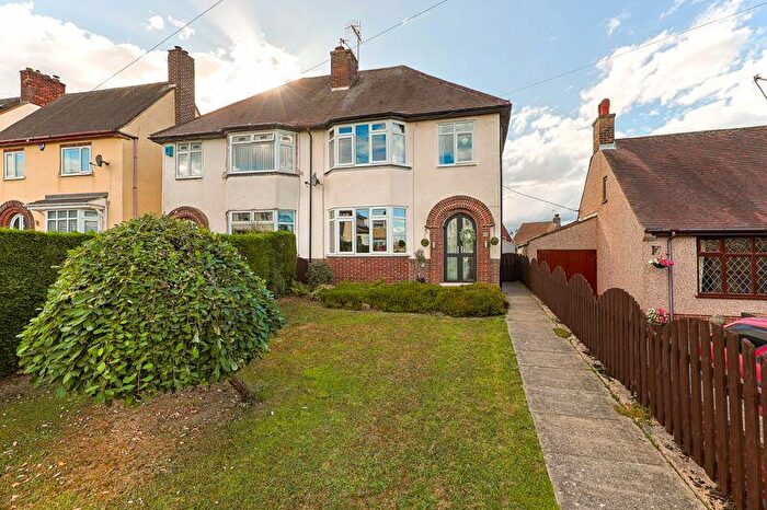3 Bedroom Semi-Detached House For Sale In Norbriggs Road, Chesterfield, S43