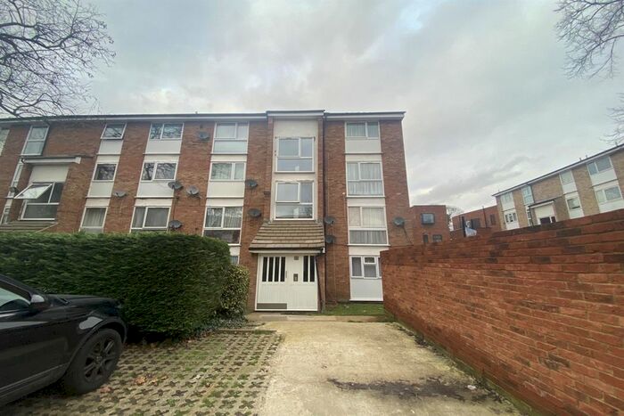 1 Bedroom Flat To Rent In Radlett Close, London, E7