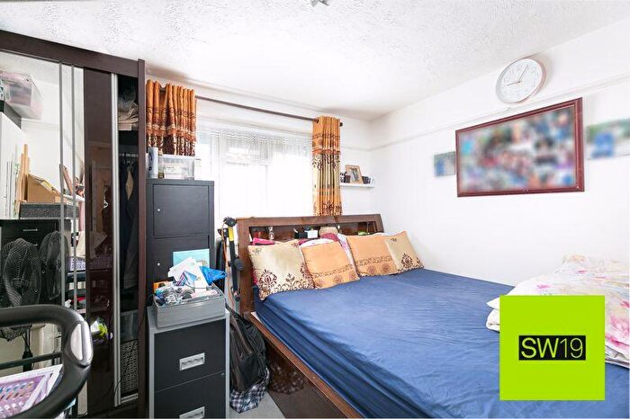 3 Bedroom Terraced House For Sale In Varley Way, Mitcham, CR4