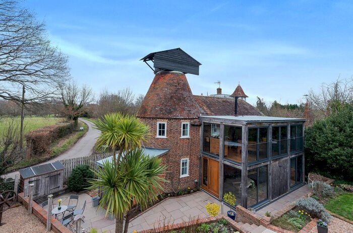 3 Bedroom Detached House For Sale In Sychem Lane, Five Oak Green, Tonbridge, TN12