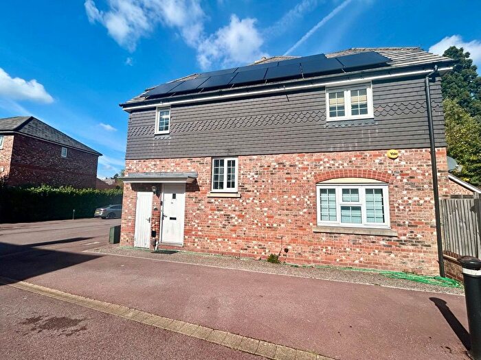3 Bedroom End Terrace House To Rent In The West Hundreds, Fleet, Hampshire, GU51