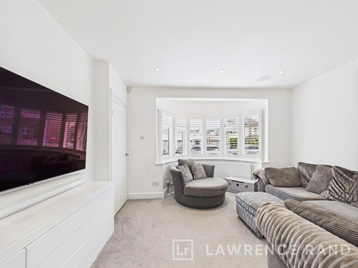 2 Bedroom End Of Terrace House To Rent In Linden Avenue, Ruislip, HA4