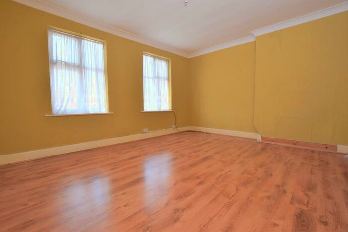 2 Bedroom Flat To Rent In All Souls Avenue, London, NW10