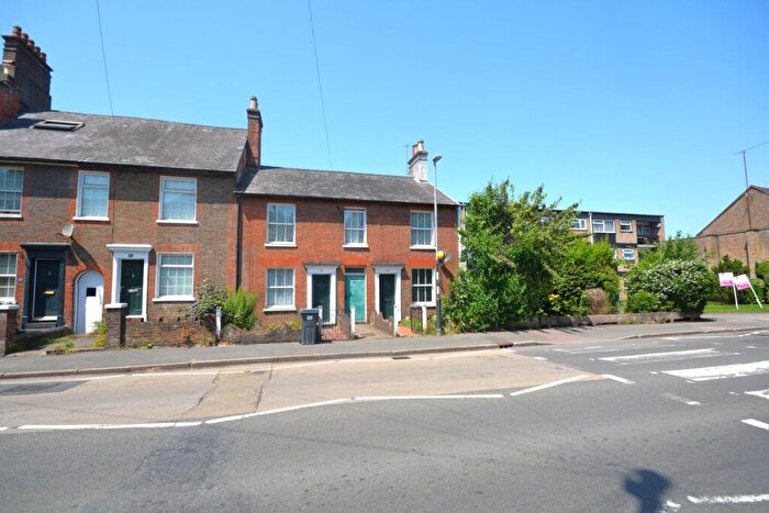 2 Bedroom End Of Terrace House To Rent In Broad Street, Chesham, HP5