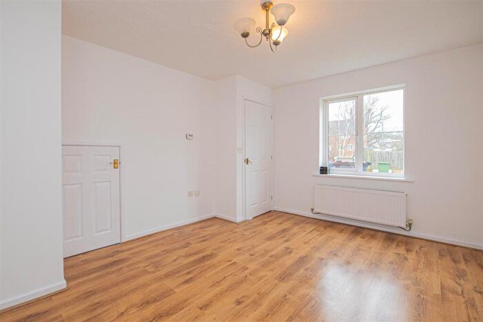3 Bedroom End Of Terrace House For Sale In Lowry Close, Corby, NN18