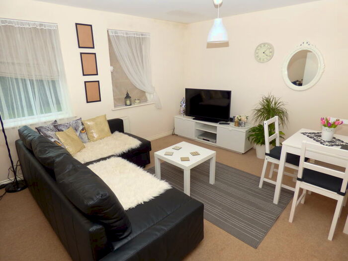 2 Bedroom Apartment To Rent In Oak Crescent, Ashby-De-La-Zouch, LE65