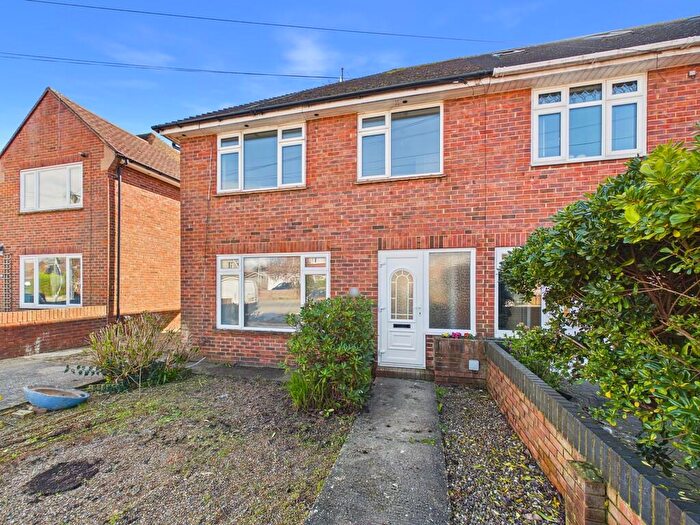3 Bedroom Semi-Detached House To Rent In Wiston Avenue, Worthing, BN14