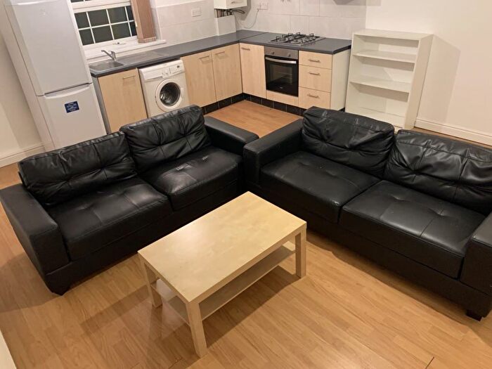 2 Bedroom Flat To Rent In The Swan, Raglan Road, LS6