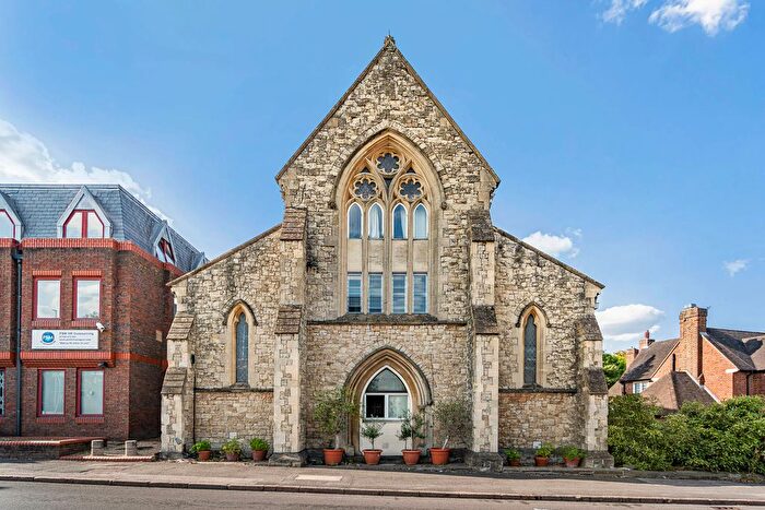 1 Bedroom Flat For Sale In Egham Hill, Egham, Surrey, TW20