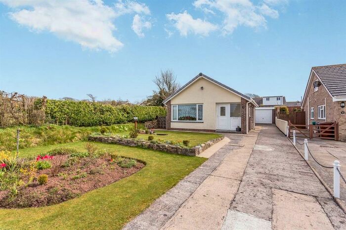 2 Bedroom Bungalow To Rent In Ryeland Close, Wembury, Plymouth, PL9