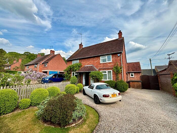 2 Bedroom House To Rent In Castle Hill, Upper Brailes, OX15