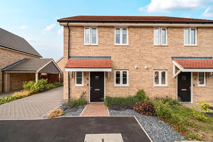 2 Bedroom Semi-Detached House For Sale In Beech Close, CB7