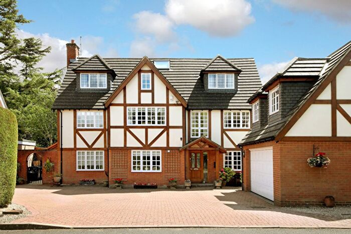 6 Bedroom Detached House For Sale In Penn Green, Beaconsfield, Buckinghamshire, HP9