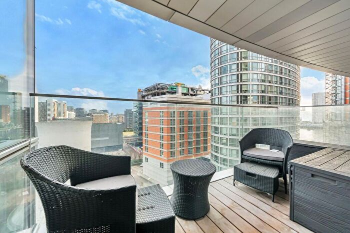 2 Bedroom Flat To Rent In Charrington Tower, Canary Wharf, London, E14