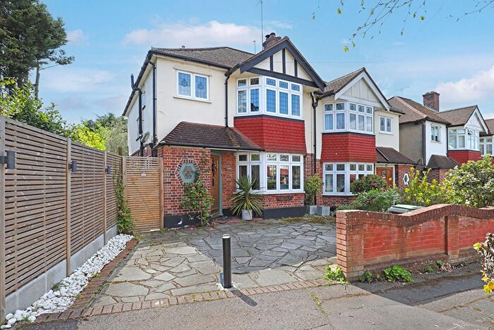 3 Bedroom Terraced House To Rent In Devon Close, Buckhurst Hiill, IG9