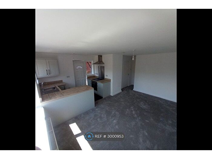 1 Bedroom Detached House To Rent In Desmond St, Manchester, M46
