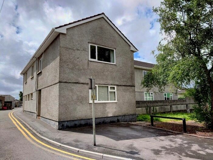 5 Bedroom Flat To Rent In Woods Row, Carmarthen, Carmarthenshire., SA31