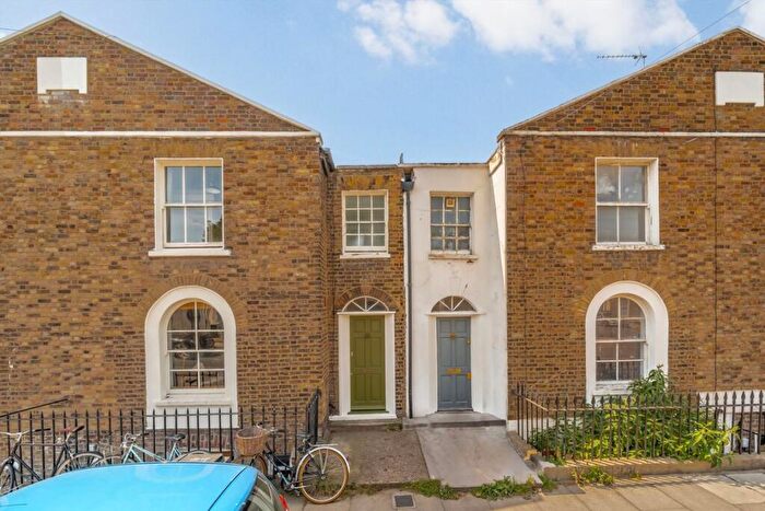 4 Bedroom House For Sale In Dericote Street, London Fields, E8