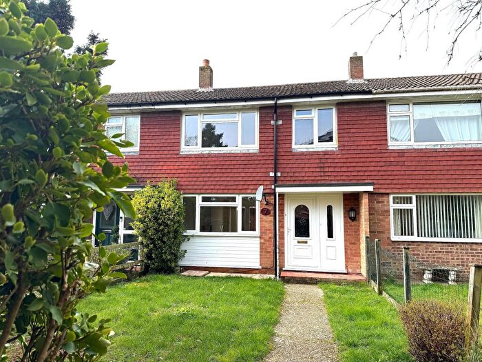 3 Bedroom Terraced House For Sale In Elvin Close Hordle Lymington, SO41