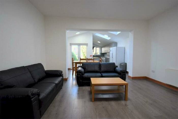 7 Bedroom Terraced House To Rent In Heeley Road, Selly Oak, B29