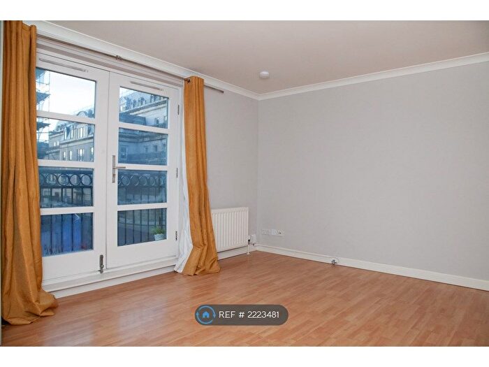 2 Bedroom Flat To Rent In Henderson Place, Edinburgh, EH3
