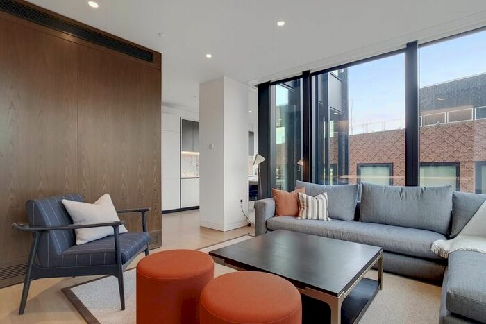 2 Bedroom Flat To Rent In Buckingham Gate, Westminster, SW1E