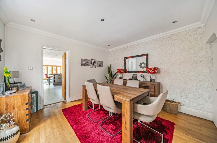3 Bedroom Semi-detached House For Sale In West End, Woking, Surrey, GU24