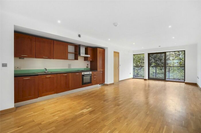 2 Bedroom Flat To Rent In Iron Works, Fish Island, E3