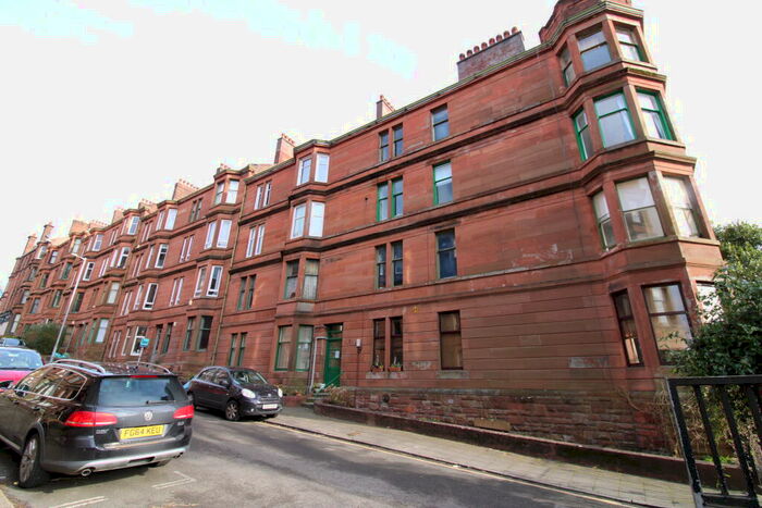 3 Bedroom Flat To Rent In Townhead Terrace, Paisley, PA1