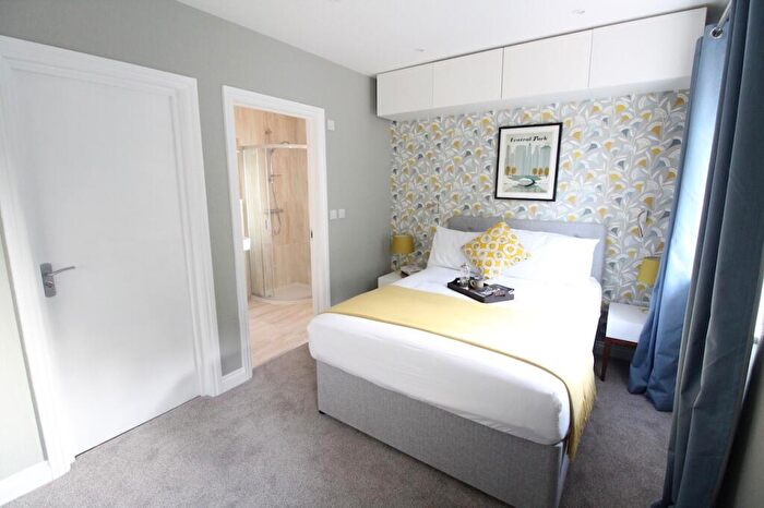 1 Bedroom Semi-Detached House To Rent In En Suite, A Beechwood Road, Luton, Bedfordshire, LU4