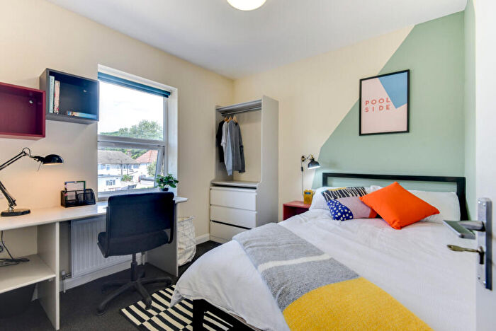 1 Bedroom House Of Multiple Occupation To Rent In Hillside, Brighton, Brighton & Hove, BN2