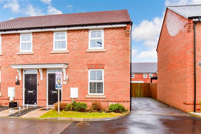 3 Bedroom Semi-Detached House For Sale In Gurr Close, Staplehurst, Tonbridge, Kent, TN12