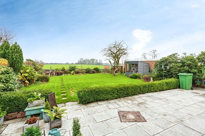 3 Bedroom Detached House For Sale In Fleetwood Road, Preston, PR4