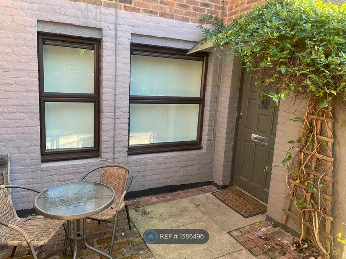 1 Bedroom Flat To Rent In Greatfield Close, London, N19