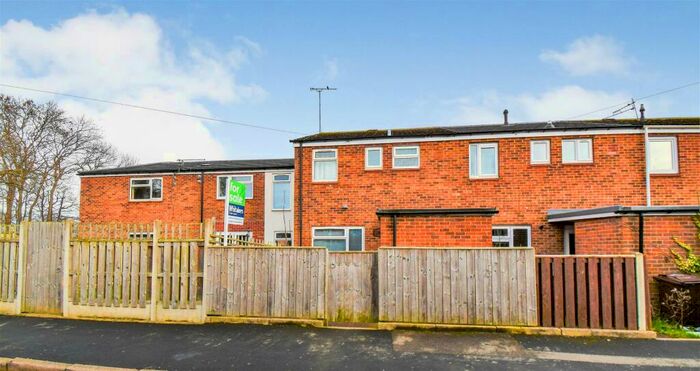 3 Bedroom Terraced House For Sale In Gifford Close, Bransholme, Hull, HU7