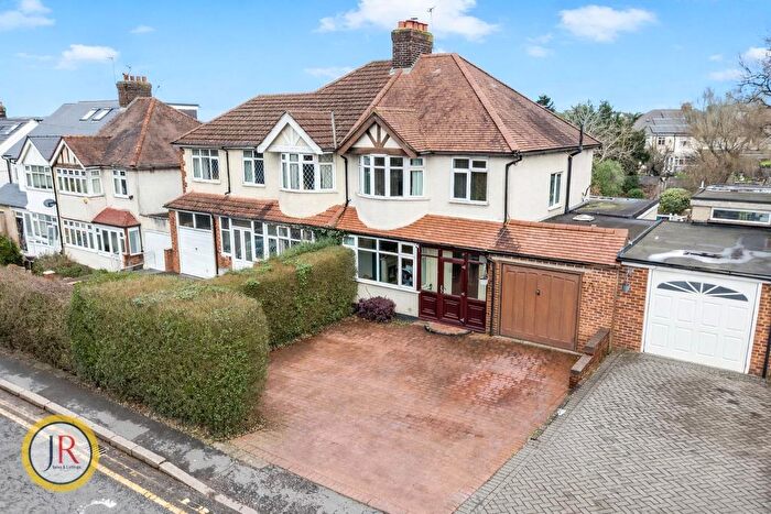 3 Bedroom Semi Detached House For Sale In Mutton Lane, Potters Bar, EN6