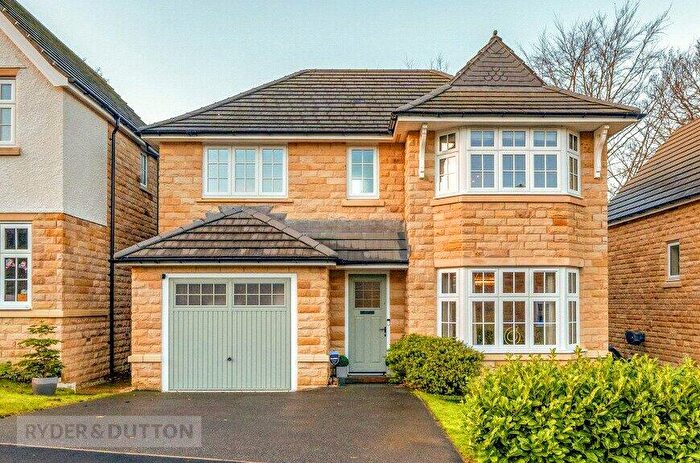 3 Bedroom Detached House For Sale In Stoney Bank Chase, Thongsbridge, Holmfirth, West Yorkshire, HD9