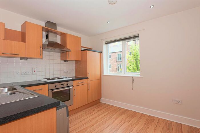 2 Bedroom Flat To Rent In Brinkworth Terrace, York, YO10
