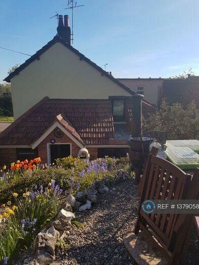 2 Bedroom Semi-Detached House To Rent In Newbury Street, Whitchurch, RG28