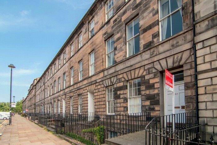2 Bedroom Apartment To Rent In Great King Street, Edinburgh, EH3