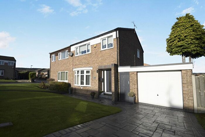 Semi Detached House For Sale In Pine Croft, Chapeltown, Sheffield, South Yorkshire, S35