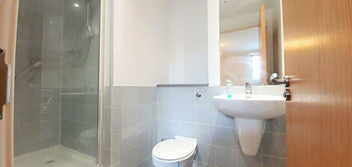 2 Bedroom Apartment To Rent In Golate Court, Westgate Street, CF10