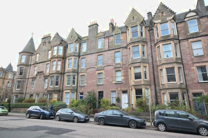 3 Bedroom Apartment To Rent In Marchmont Road, Marchmont, Edinburgh, EH9