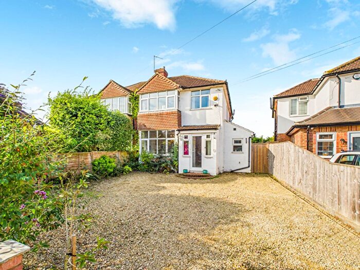 4 Bedroom Semi-detached House For Sale In Carrington Crescent, Wendover, HP22