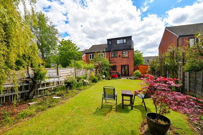 4 Bedroom Semi-Detached House For Sale In Stour Road, Tyldesley, M29