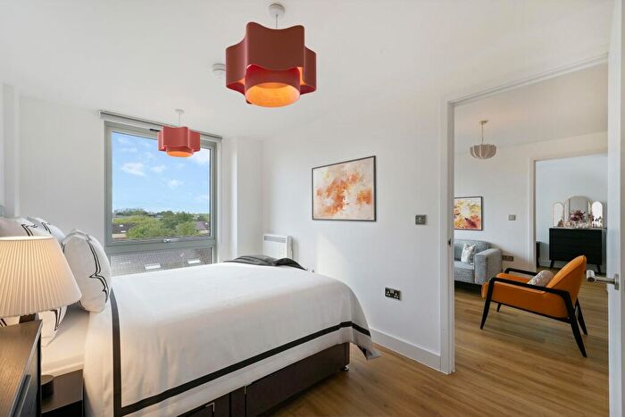 2 Bedroom Apartment To Rent In Solstice Apartments, Milton Keynes Milton Keynes, MK9