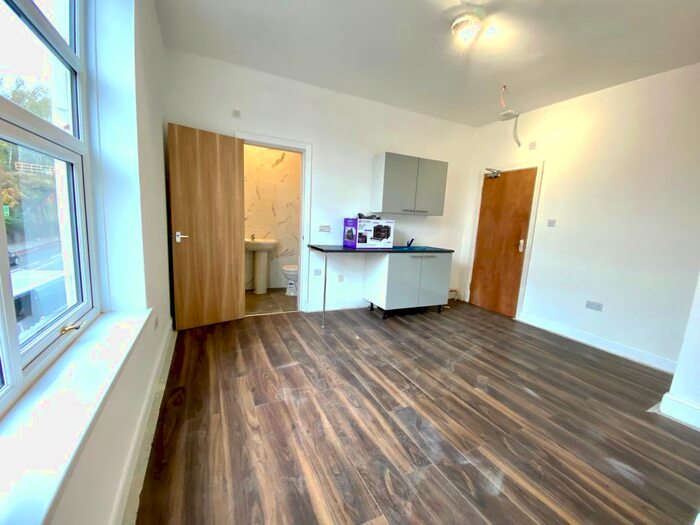 Studio To Rent In Stratford Road, Birmingham, B11