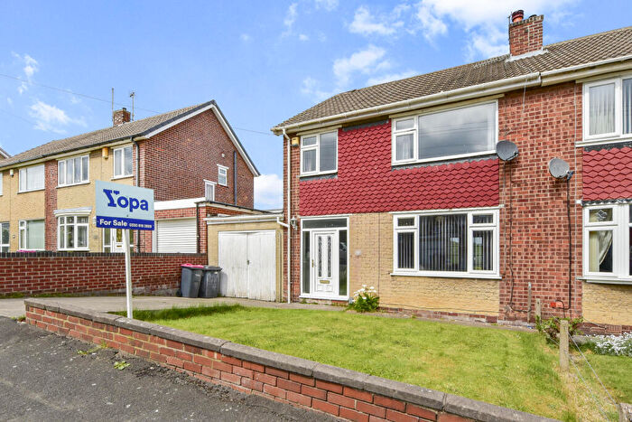 3 Bedroom Semi-Detached House For Sale In Grange Road, Rotherham, S62