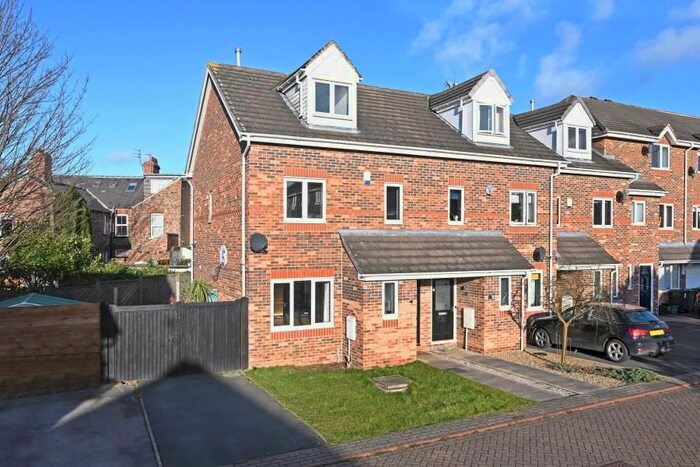 4 Bedroom End Of Terrace House To Rent In Huntington Mews, Huntington Road, York, YO31